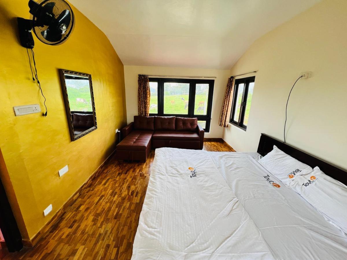 Teyt Castle Villa Ooty Exterior photo