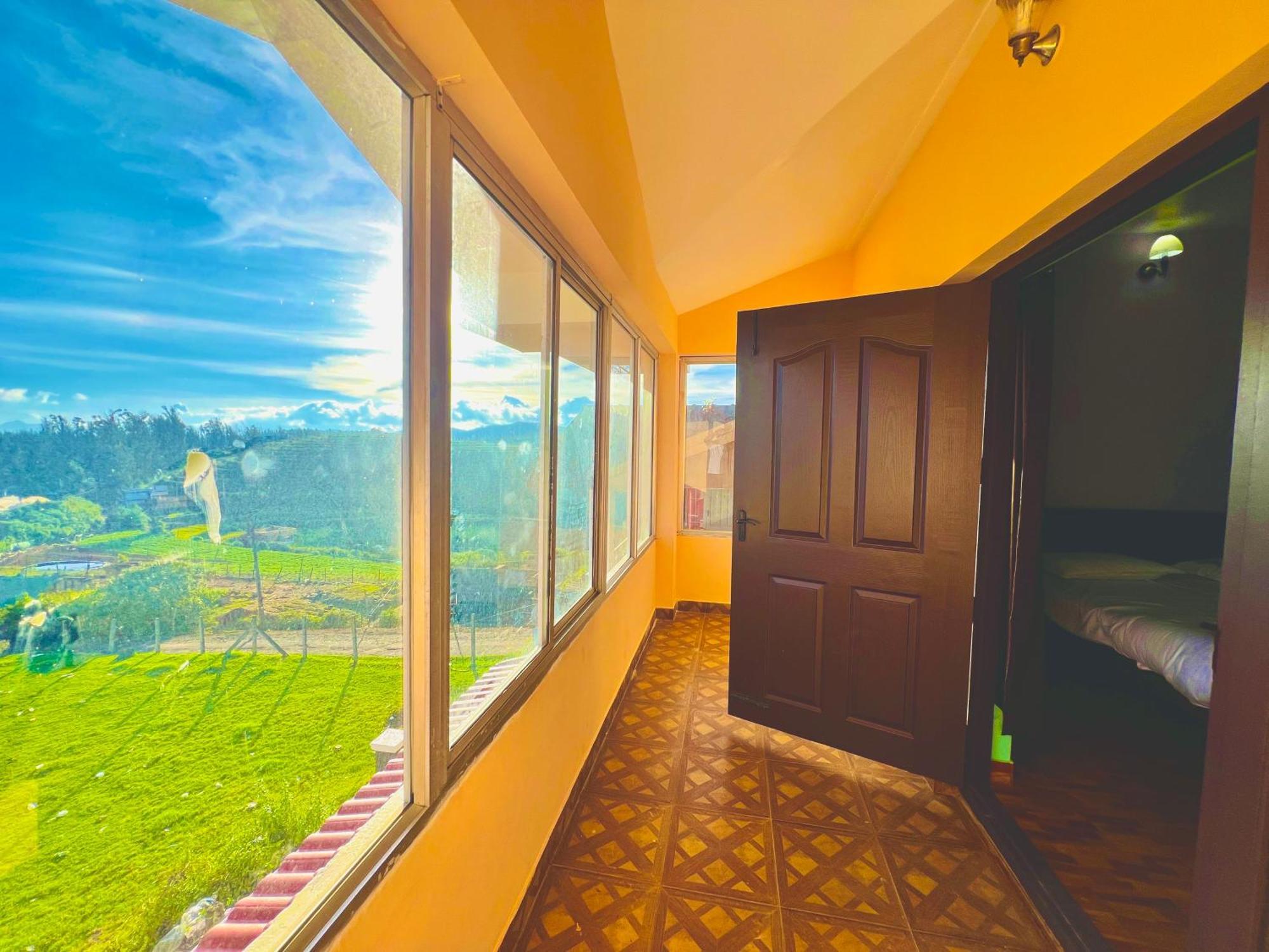 Teyt Castle Villa Ooty Exterior photo